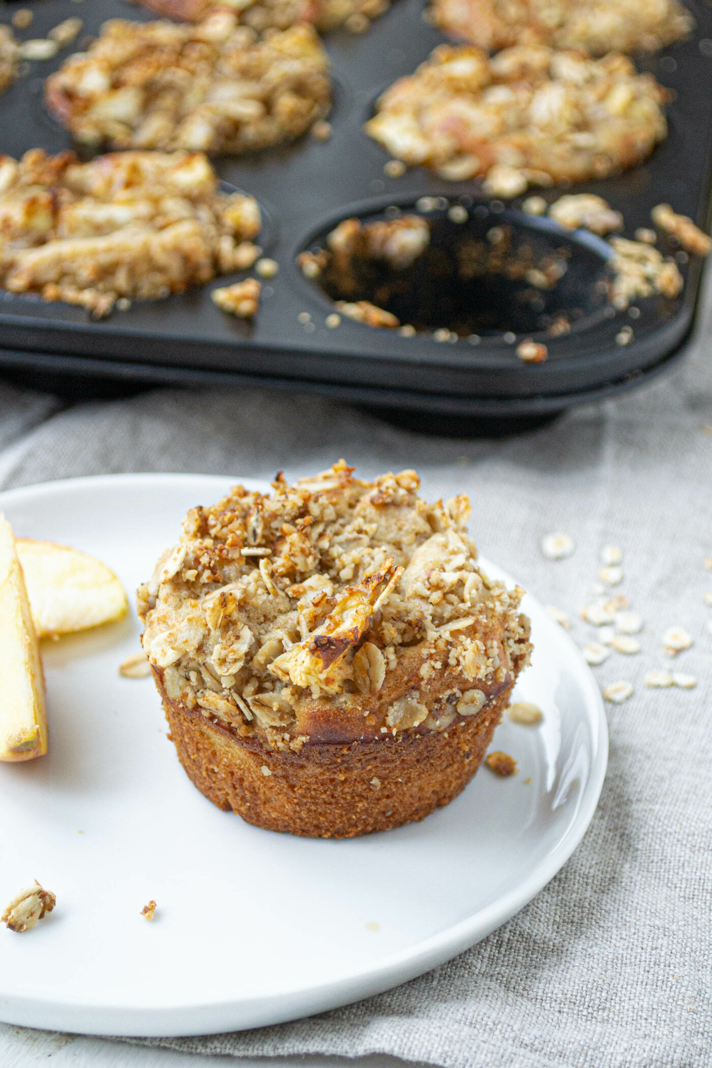 Apfel Müsli Muffins mit Haferflocken ohne Zucker mit Honig