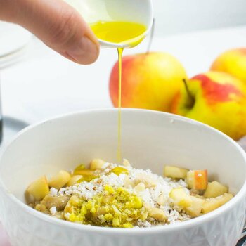 Apfel Zimt Porridge mit Leinöl