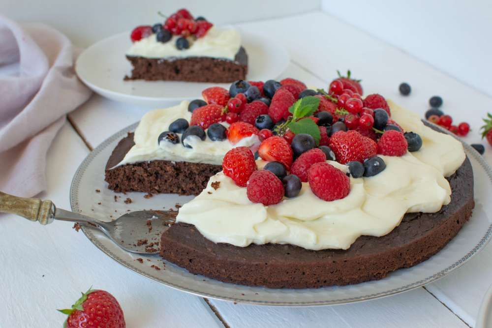Naked Cake - Beeren Mascarpone Torte mit Buchweizenmehl (glutenfrei)