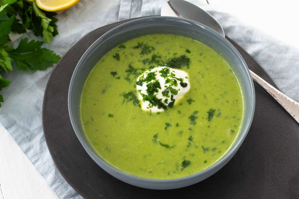 Erbsen-Petersil-Crèmsuppe