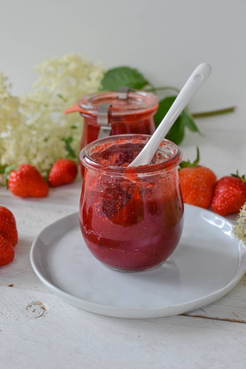 Love to Eat - Erdbeer Holunder Marmelade zuckerfrei | Gesundes Frühstück