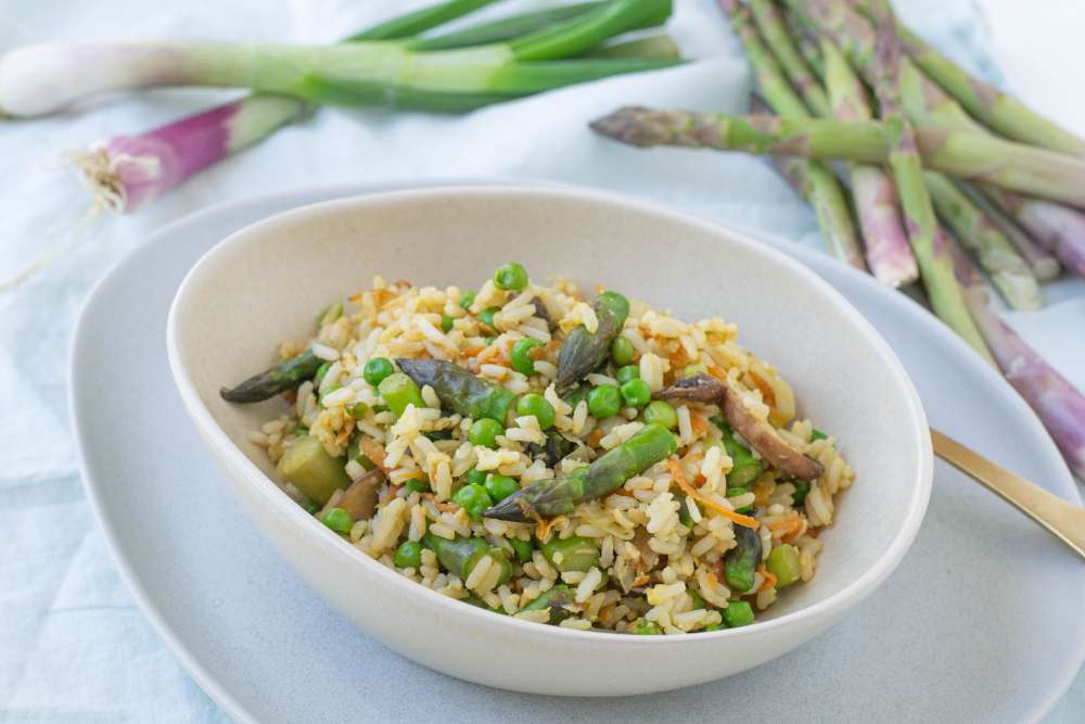 Gebratener Reis - mit Spargel und Frühlingsgemüse