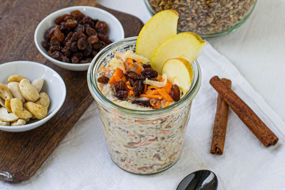 Granola Overnight Oats mit Apfel & Karotte & Buchweizen