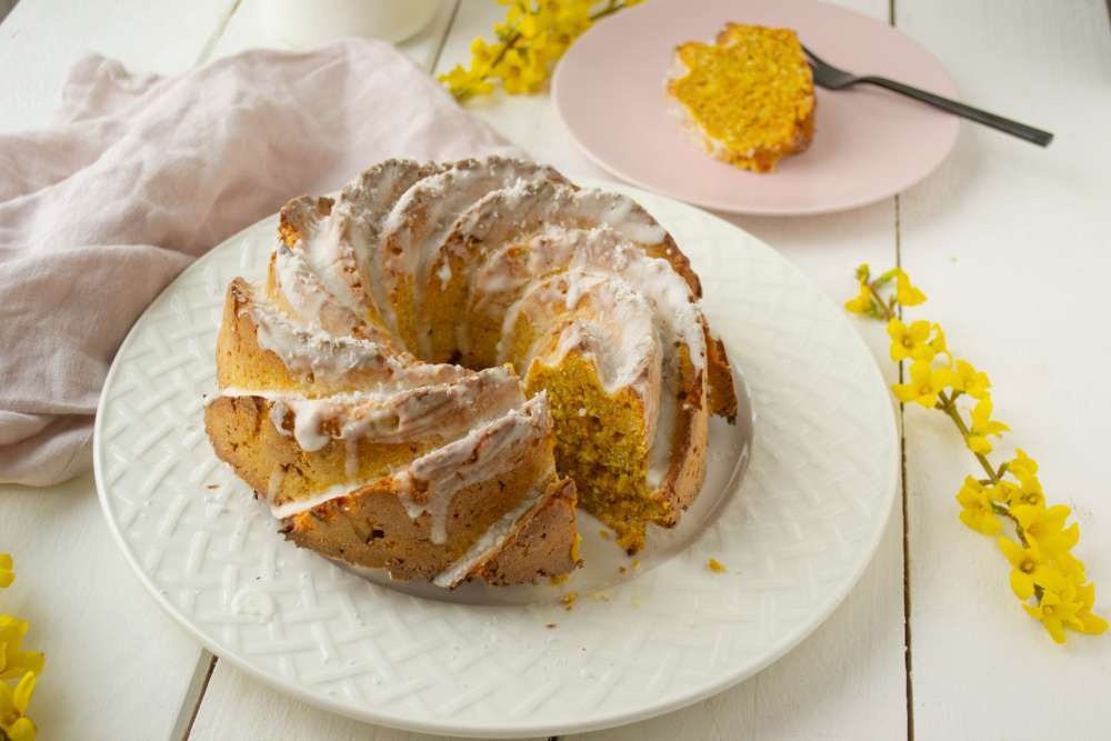 Karotten Kokos Kuchen mit Glasur