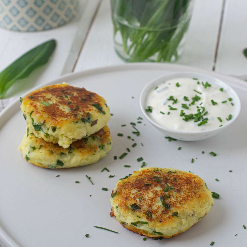 Kartoffel Bärlauch Laibchen mit Topfen (vegetarisch)