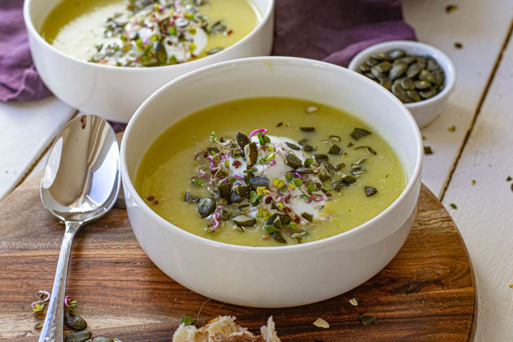 Kartoffel-Lauch Suppe mit Kürbiskernen