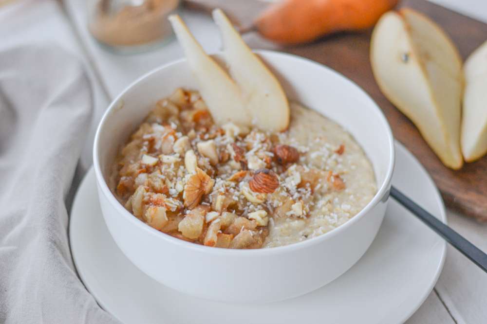 Love to Eat - Porridge mit Kokos und Birnen | Gesundes Frühstück
