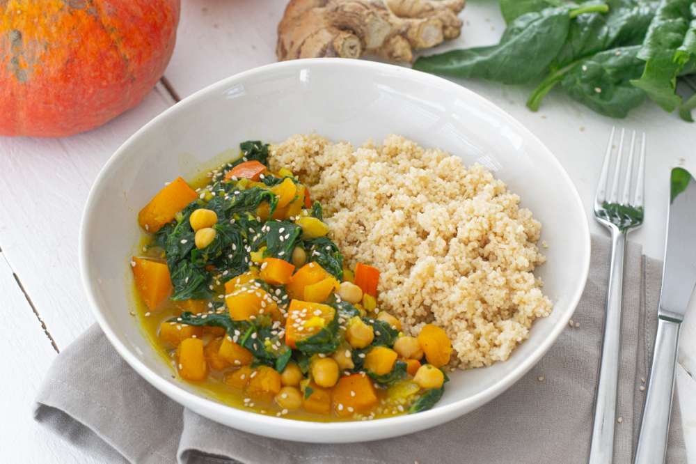 Kürbis Spinat Curry mit Kichererbsen