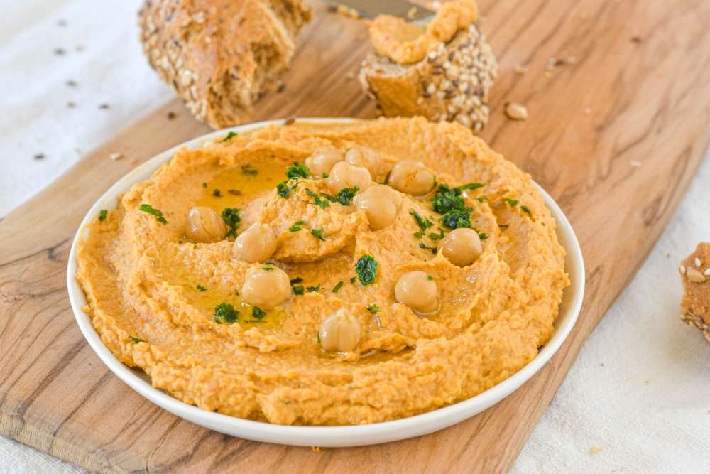 Hummus aus gegrilltem Paprika