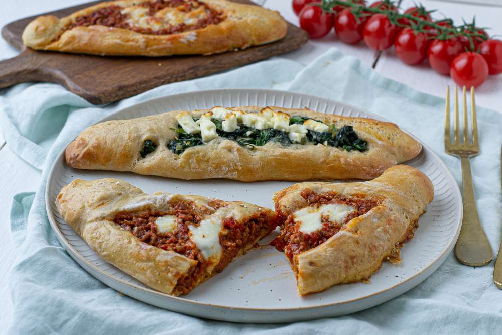 Pide - vegetarisch mit Spinat oder klassisch